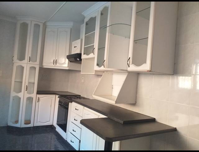 4 BEDROOM HOUSE RENTED IN ILLOVO GLEN